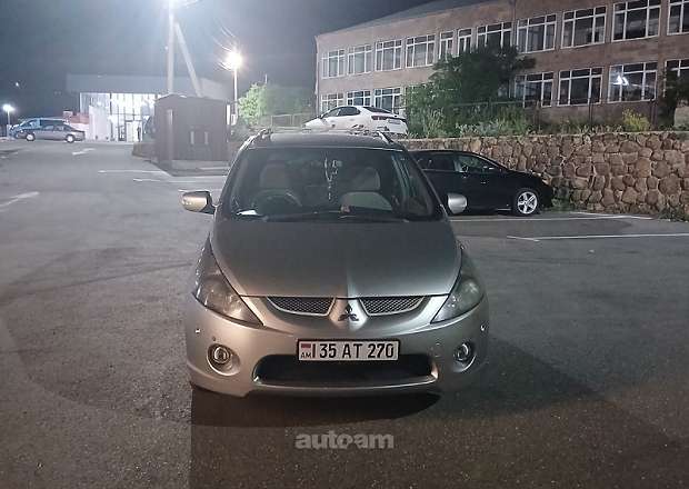 Mitsubishi Grandis 2003 — լուսանկար 2