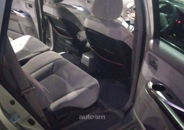 Mitsubishi Grandis 2003 — լուսանկար 8