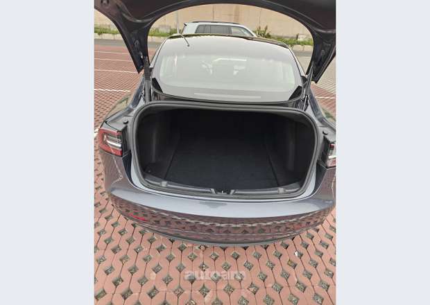 Tesla Model 3 2022 — լուսանկար 5