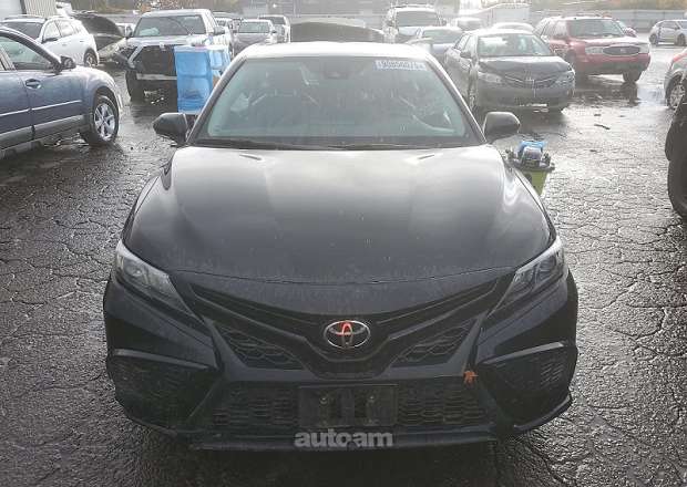 Toyota Camry 2021 — լուսանկար 5