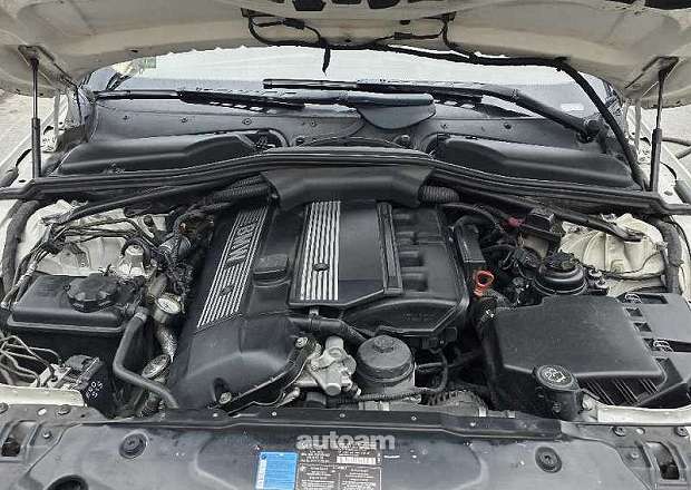 BMW 530 2004 — լուսանկար 10