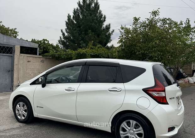 Nissan Note 2017 — фото 4