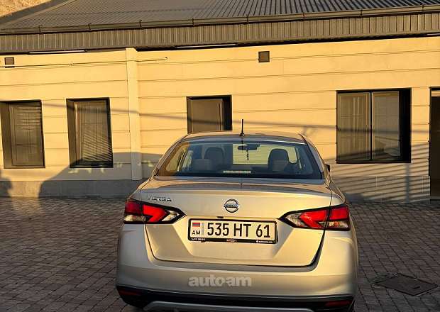 Nissan Versa 2020 — լուսանկար 4