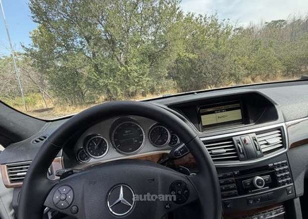 Mercedes-Benz E 350 2011 — լուսանկար 4