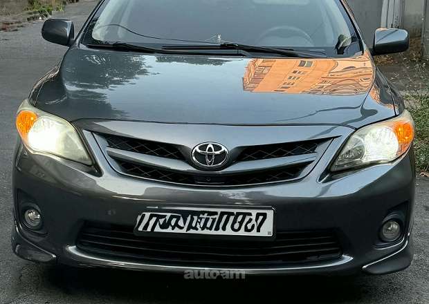 Toyota Corolla 2011 — լուսանկար 1