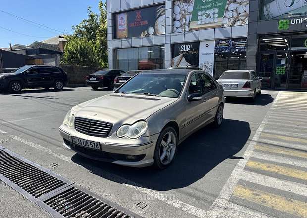 Mercedes-Benz C 200