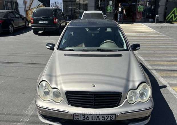Mercedes-Benz C 200