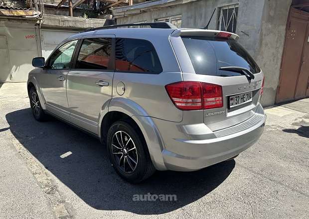 Dodge Journey 2018 — լուսանկար 5