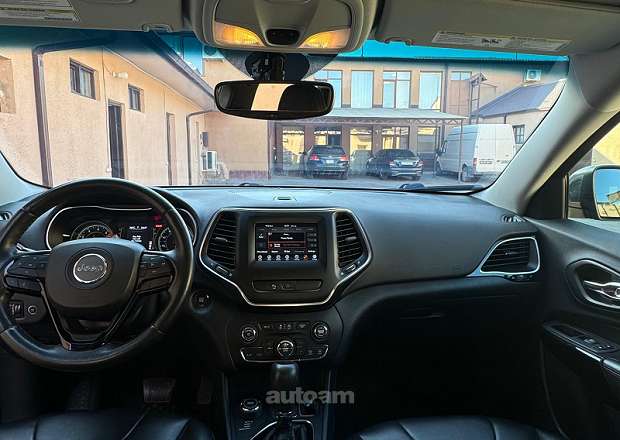 Jeep Cherokee 2018 — լուսանկար 4