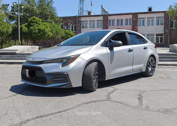 Toyota Corolla 2019 — photo 2