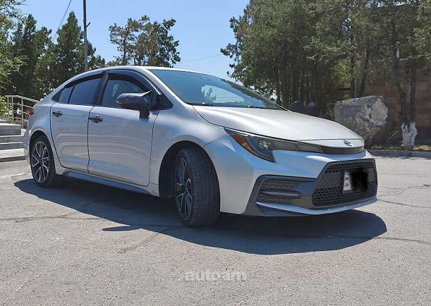 Toyota Corolla 2019 — photo 3