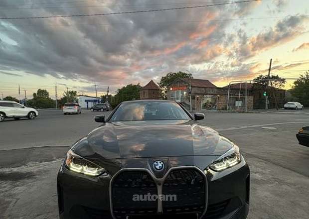 BMW i4 2023 — լուսանկար 1