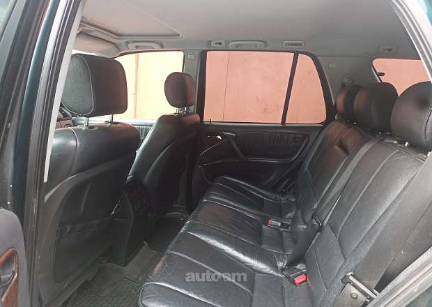 Mercedes-Benz ML 320