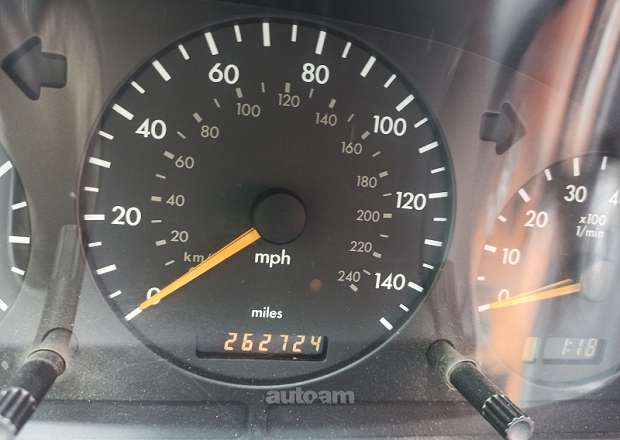 Mercedes-Benz ML 320