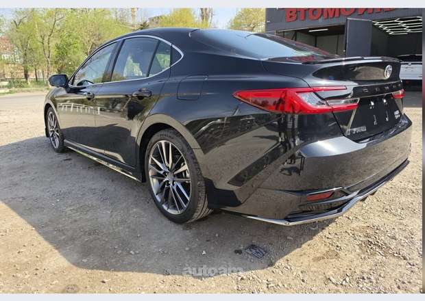 Toyota Camry 2026 — լուսանկար 1