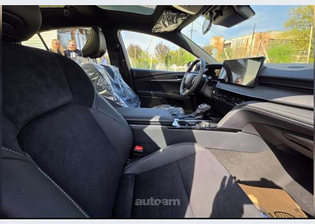 Toyota Camry 2026 — լուսանկար 15