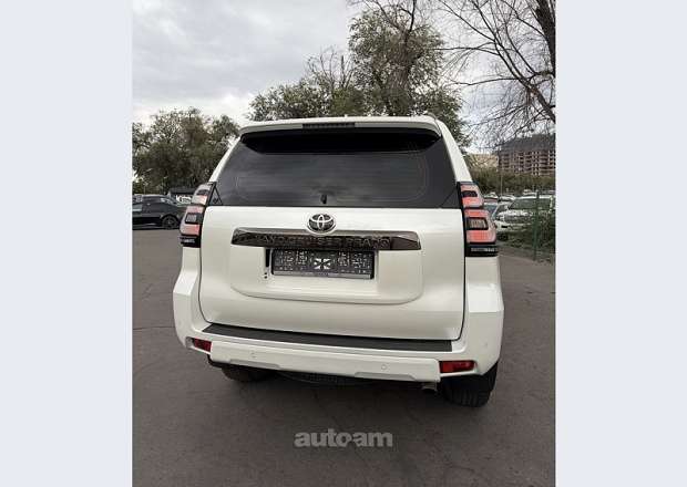 Toyota Land Cruiser Prado 2022 — լուսանկար 4