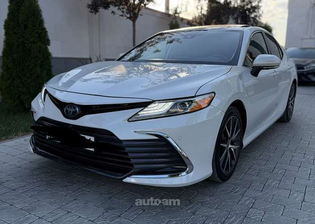 Toyota Camry 2022 — լուսանկար 6
