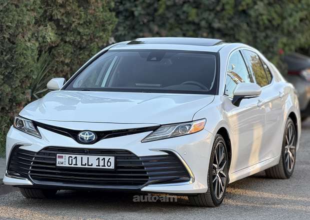 Toyota Camry 2022 — լուսանկար 7