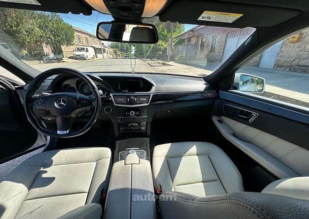 Mercedes-Benz E 350 2010 — լուսանկար 8
