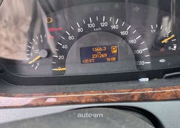 Mercedes-Benz Viano 2004 — լուսանկար 9