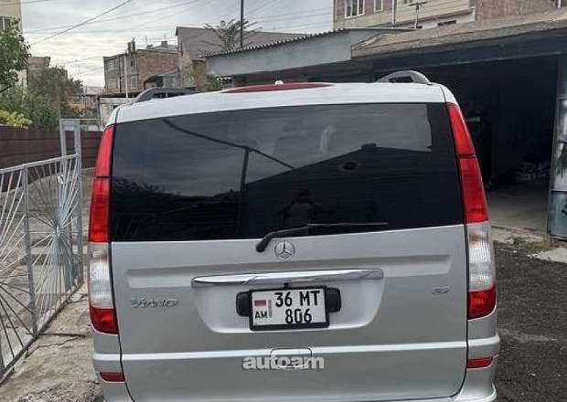 Mercedes-Benz Viano 2004 — լուսանկար 1