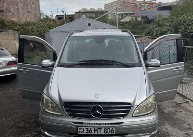 Mercedes-Benz Viano 2004 — լուսանկար 11