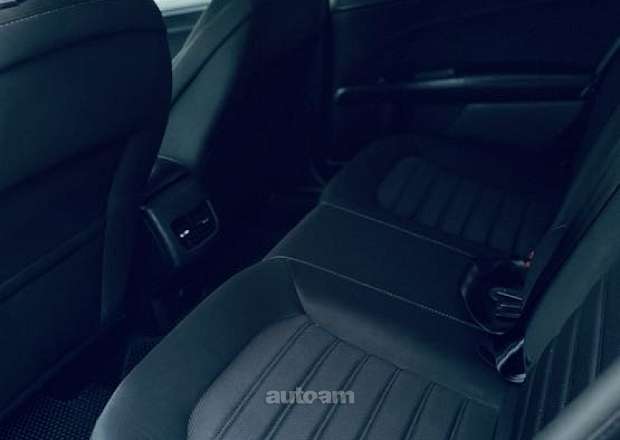 Ford Fusion 2019 — լուսանկար 10