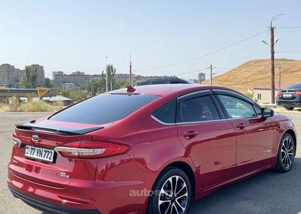 Ford Fusion 2019 — լուսանկար 7