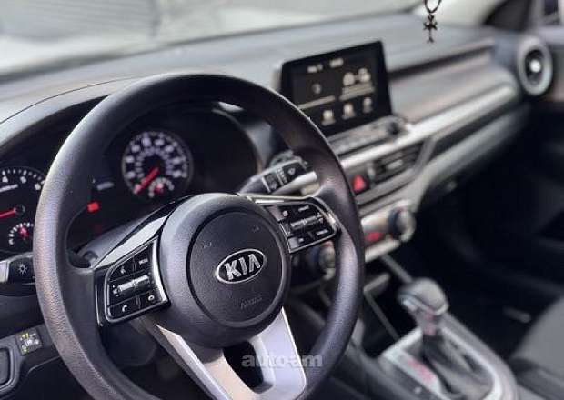 Kia Forte 2018 — photo 6