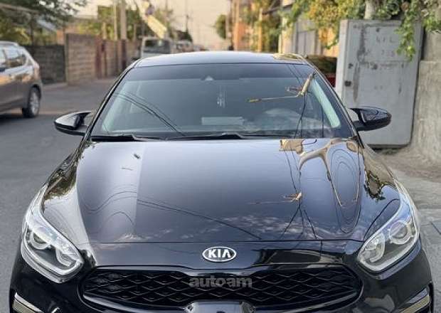 Kia Forte 2018 — photo 1