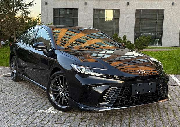 Toyota Camry 2026 — фото 3