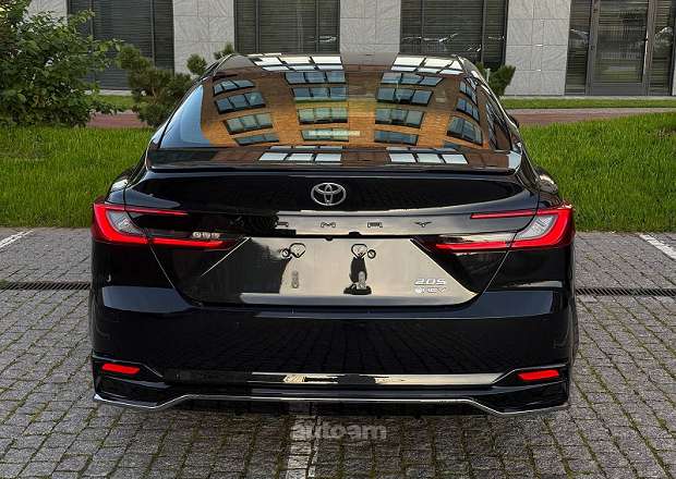 Toyota Camry 2026 — фото 2