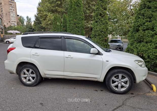 Toyota Rav 4 2006 — լուսանկար 1