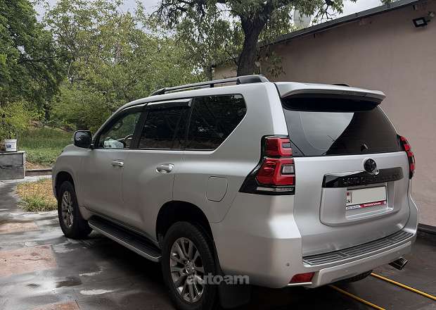 Toyota Land Cruiser Prado 2018 — фото 4