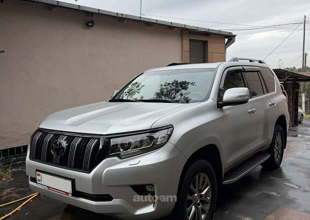 Toyota Land Cruiser Prado 2018 — фото 1
