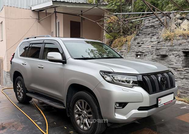 Toyota Land Cruiser Prado 2018 — фото 2