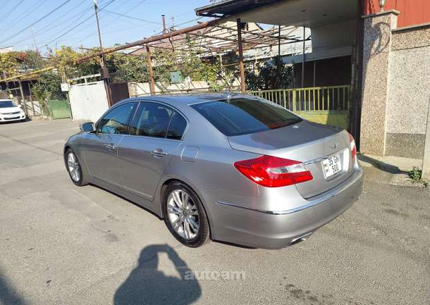 Hyundai Genesis 2012 — photo 3