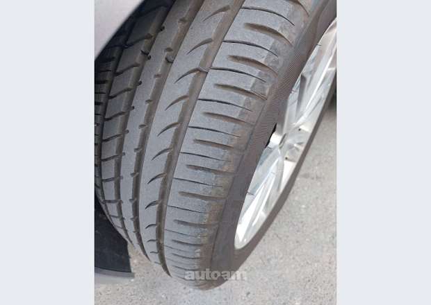 Hyundai Genesis 2012 — photo 15