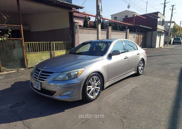 Hyundai Genesis 2012 — photo 1