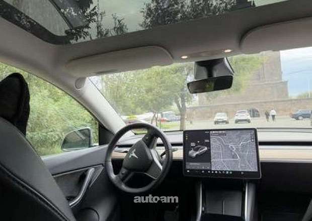 Tesla Model Y 2021 — photo 9