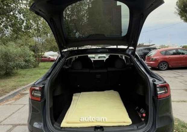 Tesla Model Y 2021 — photo 6