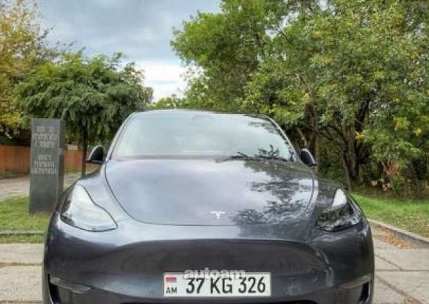 Tesla Model Y 2021 — photo 13