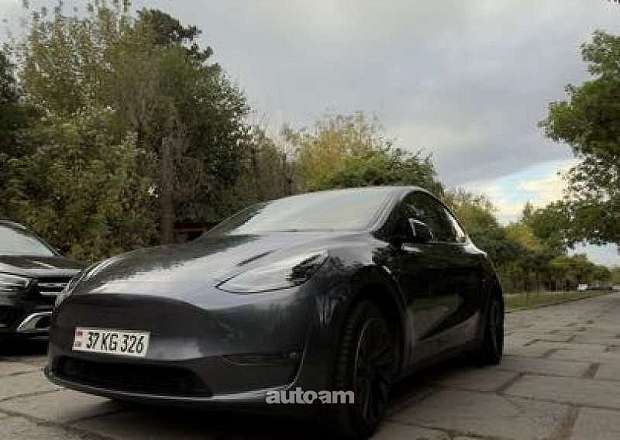 Tesla Model Y 2021 — photo 14