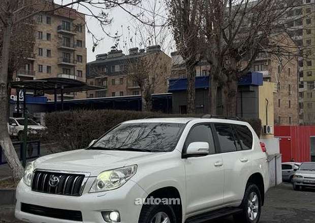Toyota Land Cruiser Prado 2010 — լուսանկար 1