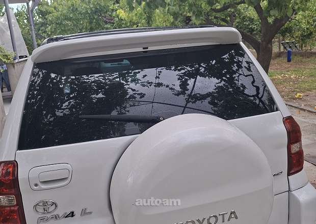 Toyota Rav 4 2005 — photo 3