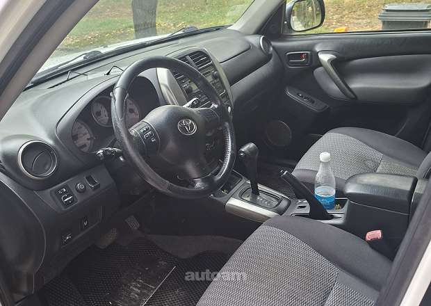 Toyota Rav 4 2005 — photo 2