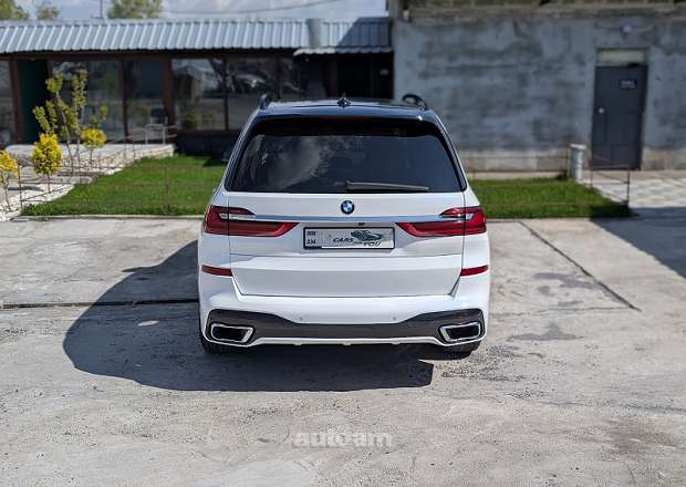 BMW X7 2021 — լուսանկար 8