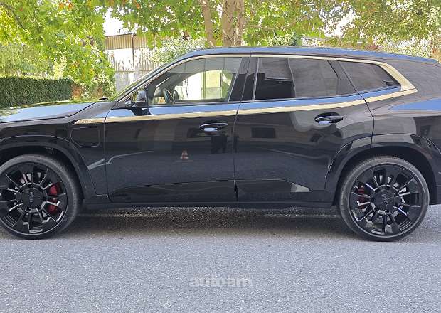BMW XM 2022 — photo 8