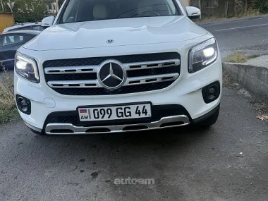 Mercedes-Benz GLB 250, 2022